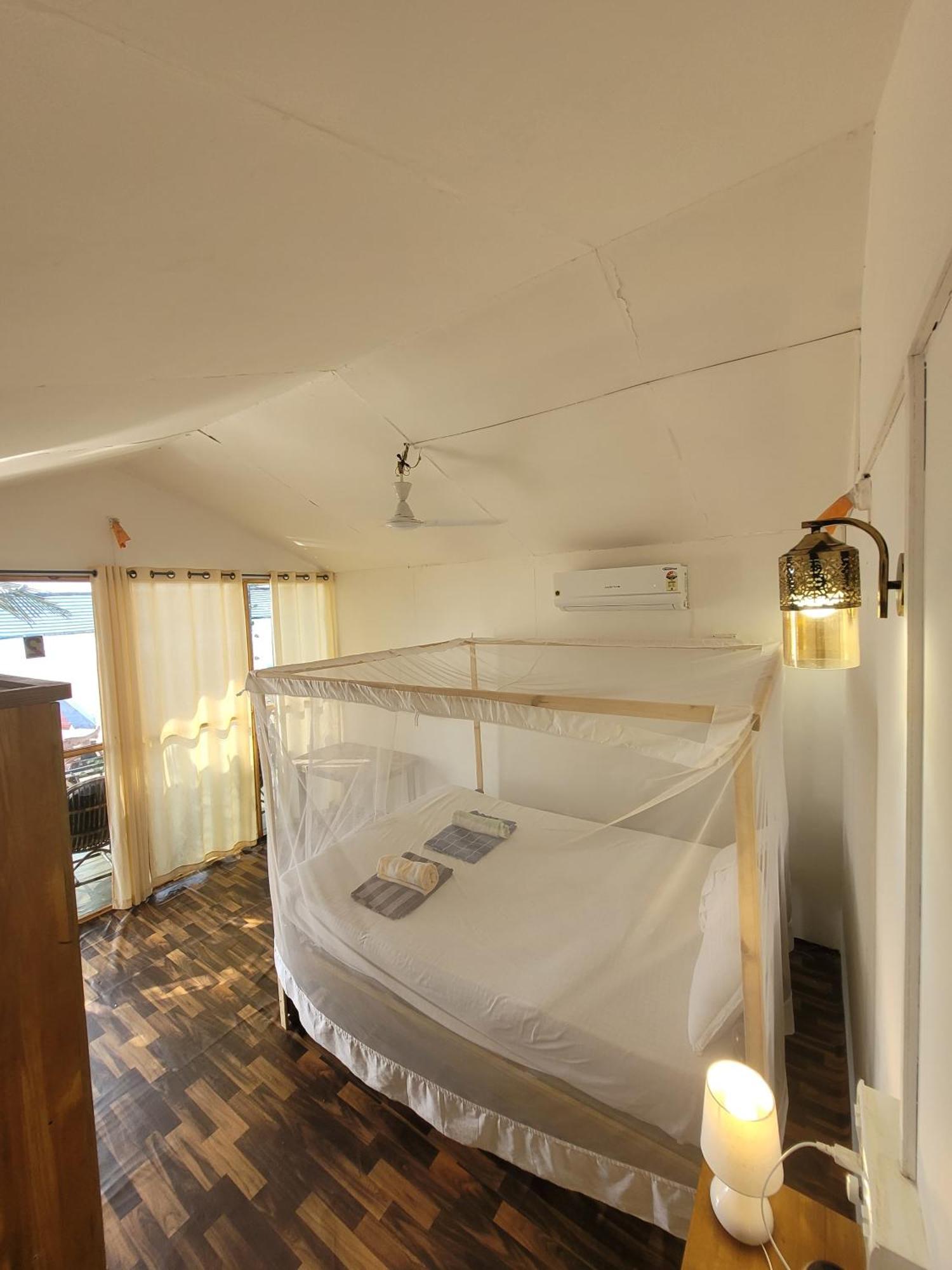 Kashinath Beach Huts Агонда Экстерьер фото