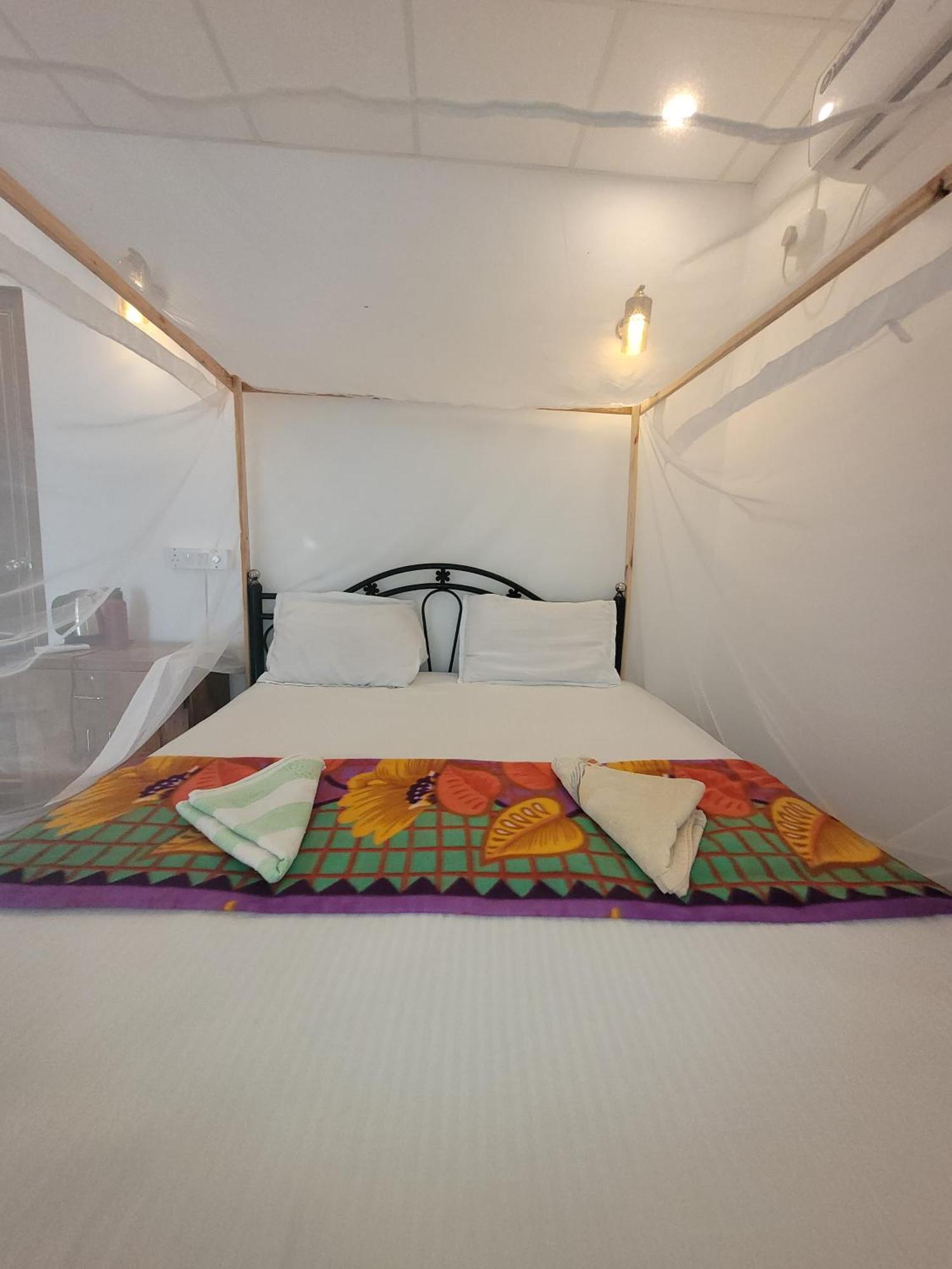 Kashinath Beach Huts Агонда Экстерьер фото
